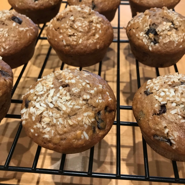 Quick and Easy Oatmeal Muffins