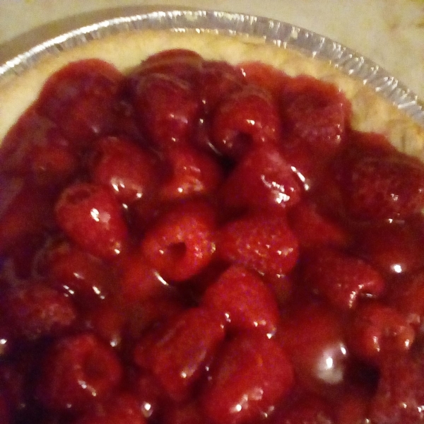 No-Bake Raspberry Pie