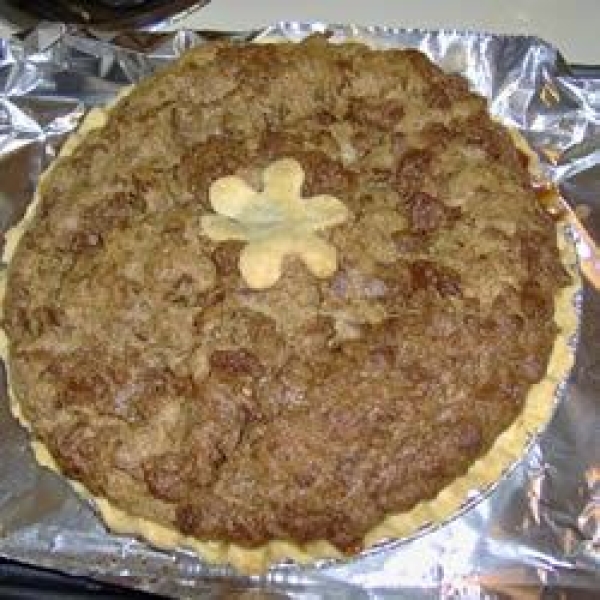 Apple Crunch Pie with Vanilla Sauce