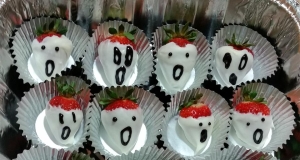White Chocolate Strawberry Ghosts