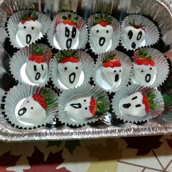 White Chocolate Strawberry Ghosts