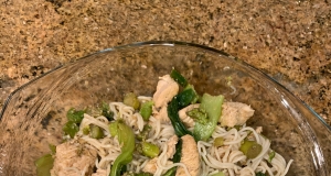Ramen Noodle Stir-Fry with Chicken and Vegetables