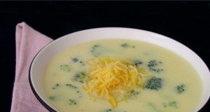 Excellent Broccoli Cheese Soup