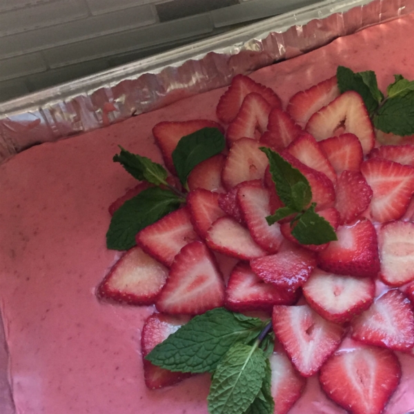 Fresh Strawberry Cake