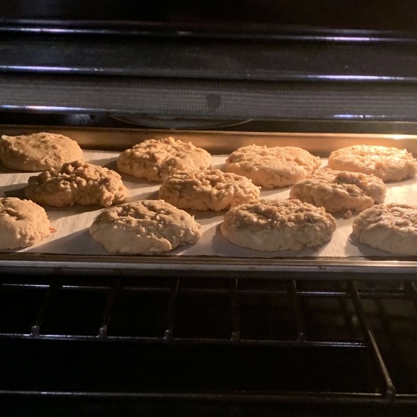 Chewy Coconut Cookies