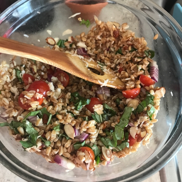 Caprese Farro Salad
