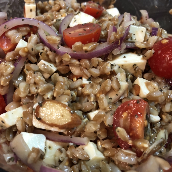 Caprese Farro Salad