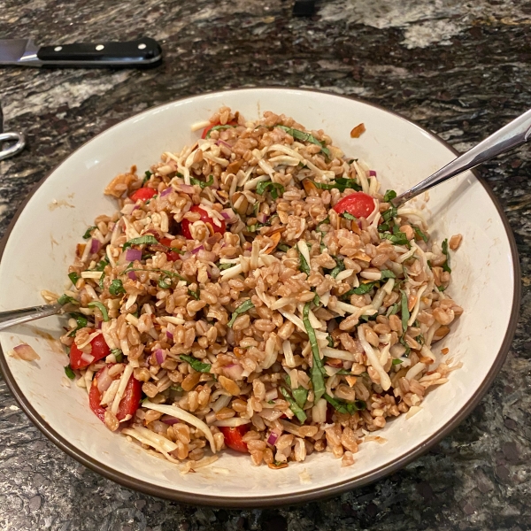 Caprese Farro Salad