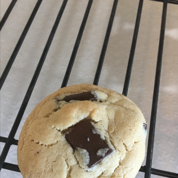 Chewy Jumbo Chocolate Chip Cookies