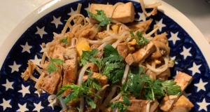 Shirataki Meatless Meat Pad Thai