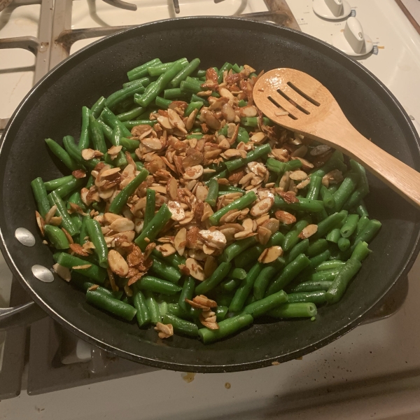 Toasted Almond Green Beans