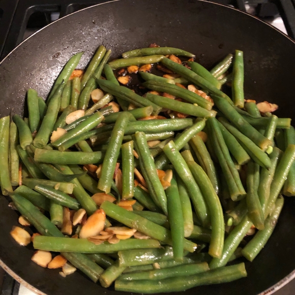 Toasted Almond Green Beans