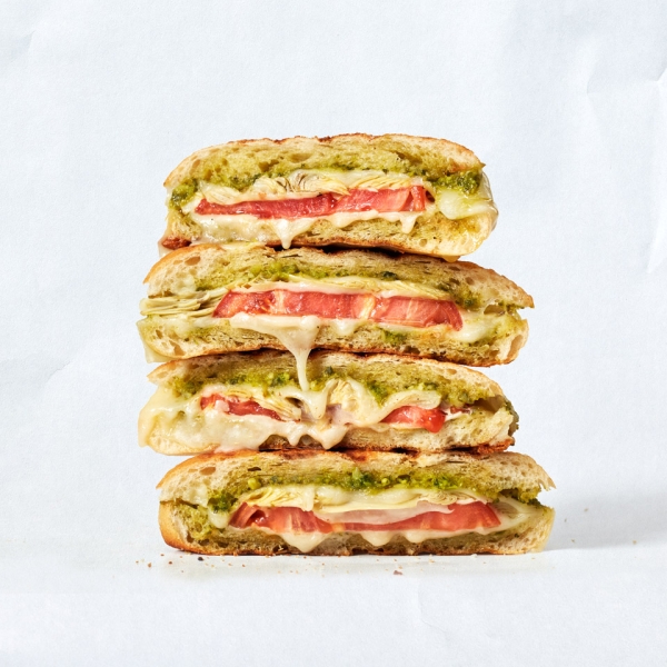 Pesto Piccante Provolone Panini