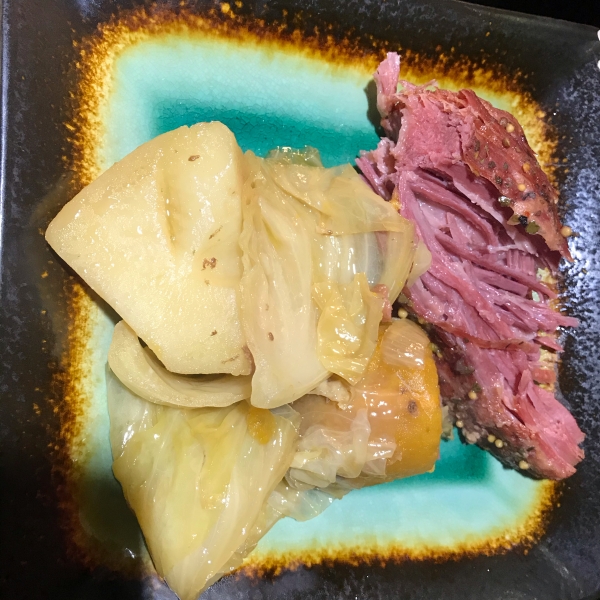 Stout Slow Cooker Corned Beef and Veggies