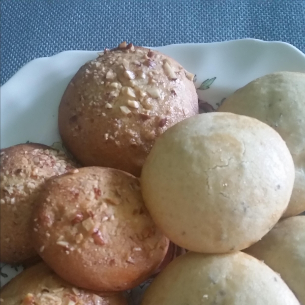 Ancient Honey Cakes (Rice Flour Cookies with Nuts or Poppy Seeds)