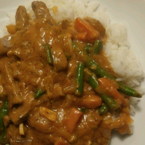 Beef Stir-Fry with Peanut Sauce