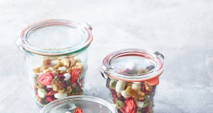 Vanilla Walnut Berry Trail Mix