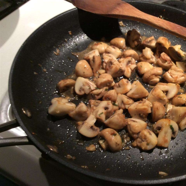 Sauteed Mushrooms in Garlic