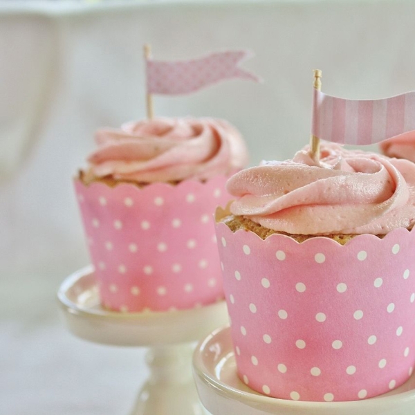 Aunt Kate's Strawberry Cake