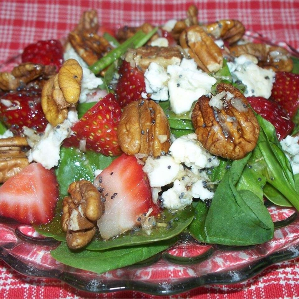 Everyone's Favorite Spinach Salad with Poppy Seed Dressing