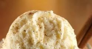 Easy Eggnog Ice Cream