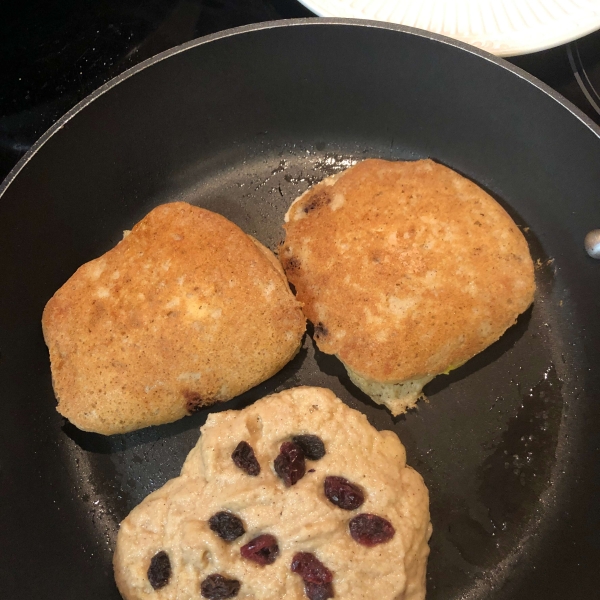 Amazing Almond Flour Pancakes (Gluten-Free and Paleo-Friendly)