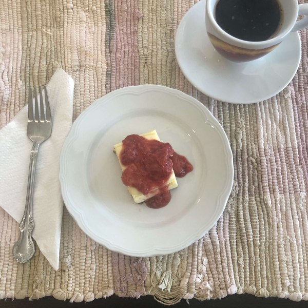 Keto Berry Pecan Cheesecake Bars