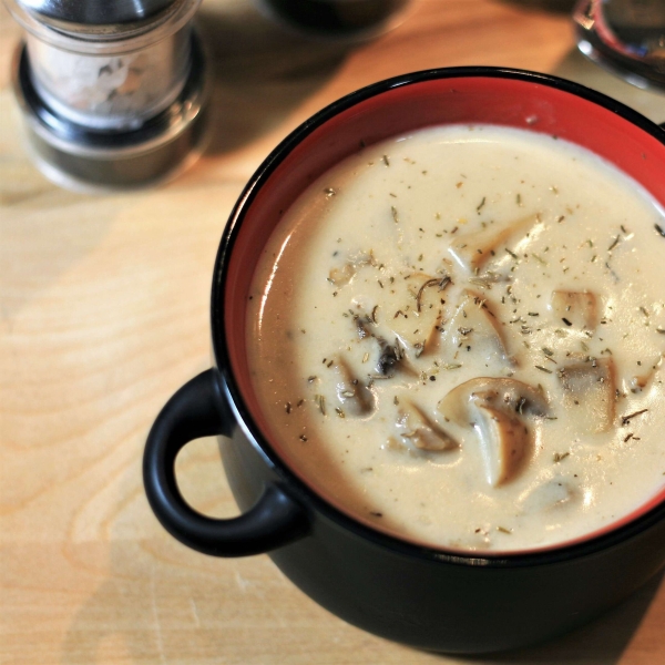 Instant Pot Creamy Mushroom Soup