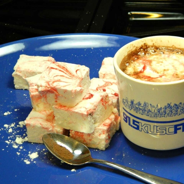 Easy Peppermint Marshmallows