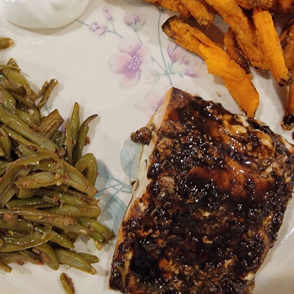 Balsamic-Glazed Salmon Fillets