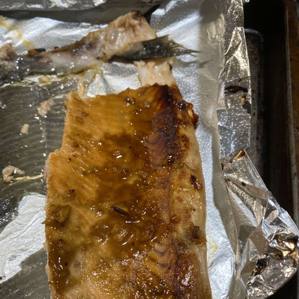 Balsamic-Glazed Salmon Fillets