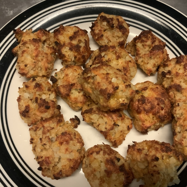 Cheesy Cauliflower Tots