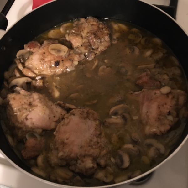 Turkey Thighs in Brown Sauce