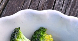 Roasted Broccoli with Garlic and Balsamic Vinegar