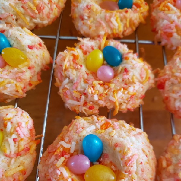 Almond Macaroon Nests