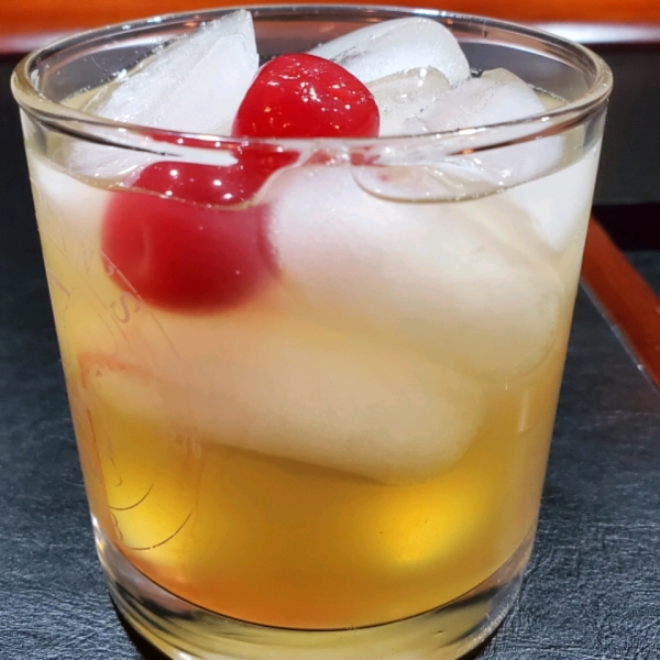Easy Homemade Whiskey Sour