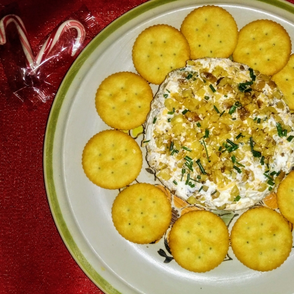 Easy Oniony Cheese Ball