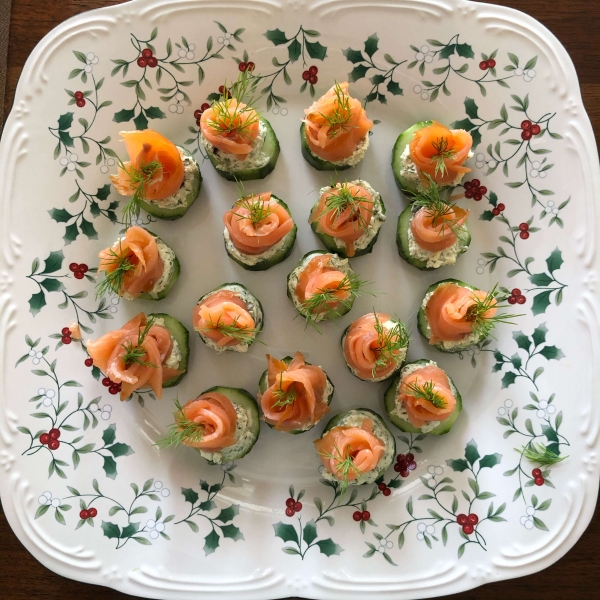 Cucumber Cups with Dill Cream and Smoked Salmon