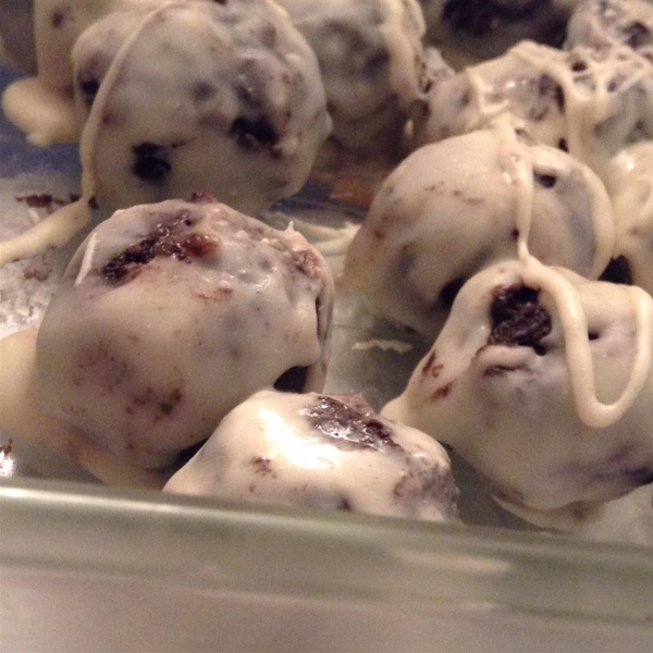 OREO Snowman Cookie Balls