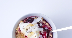 Chia-Berry Swirl Oats
