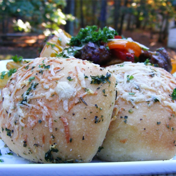 Sister Schubert's® Herb Garlic and Cheese Rolls