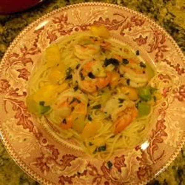 Clover's Shrimp and Basil