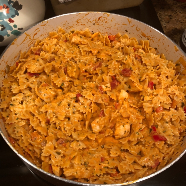 Gluten Free Penne with Chicken and Vodka Sauce