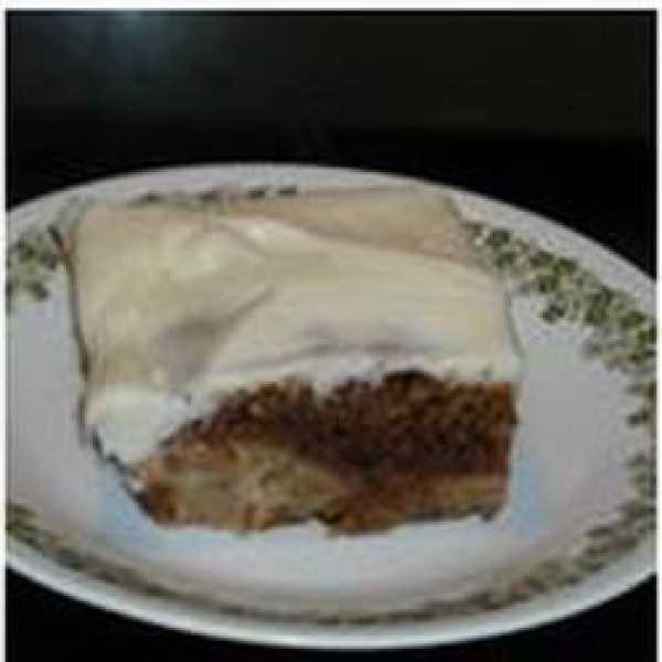 My Family's Favorite Fresh Apple Cake