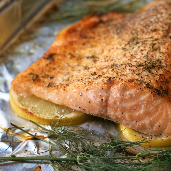Broiled Salmon with Lemon and Dill