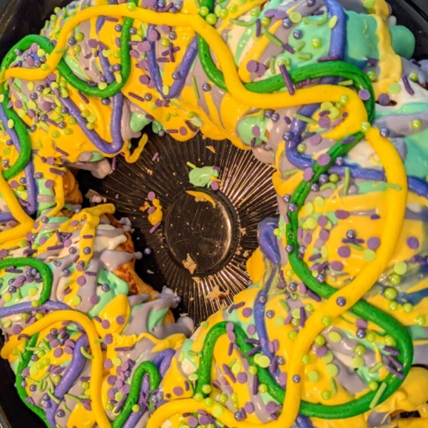 Super Easy Mardi Gras King Cake