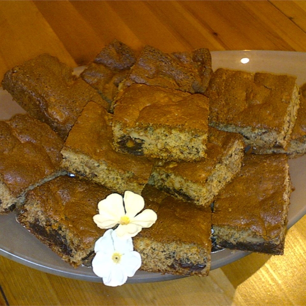 Luscious Date Bar Cake