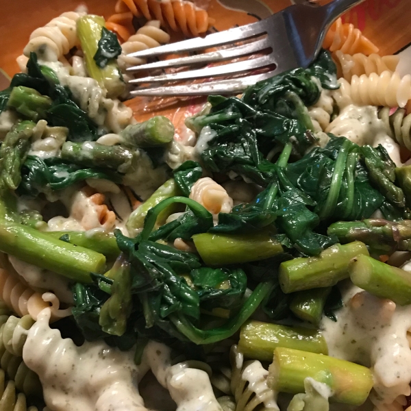 Italian Vegetable Fusilli with Basil Mint Pesto