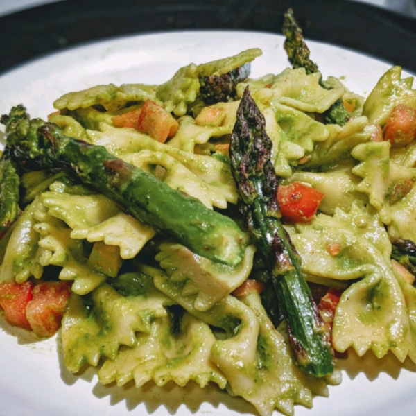 Italian Vegetable Fusilli with Basil Mint Pesto