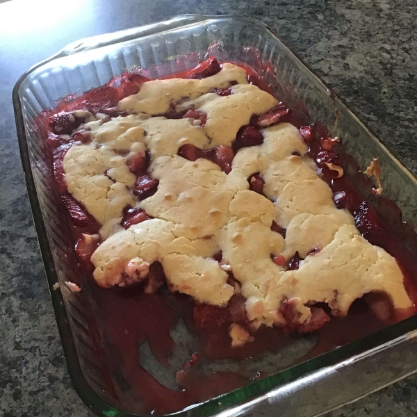 Fresh Strawberry Cobbler